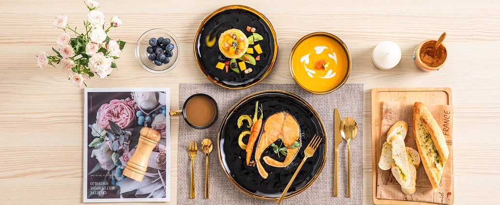 LOVECASA Black Porcelain Dinnerware Set with Gold Trim – 16 & 32 Piece