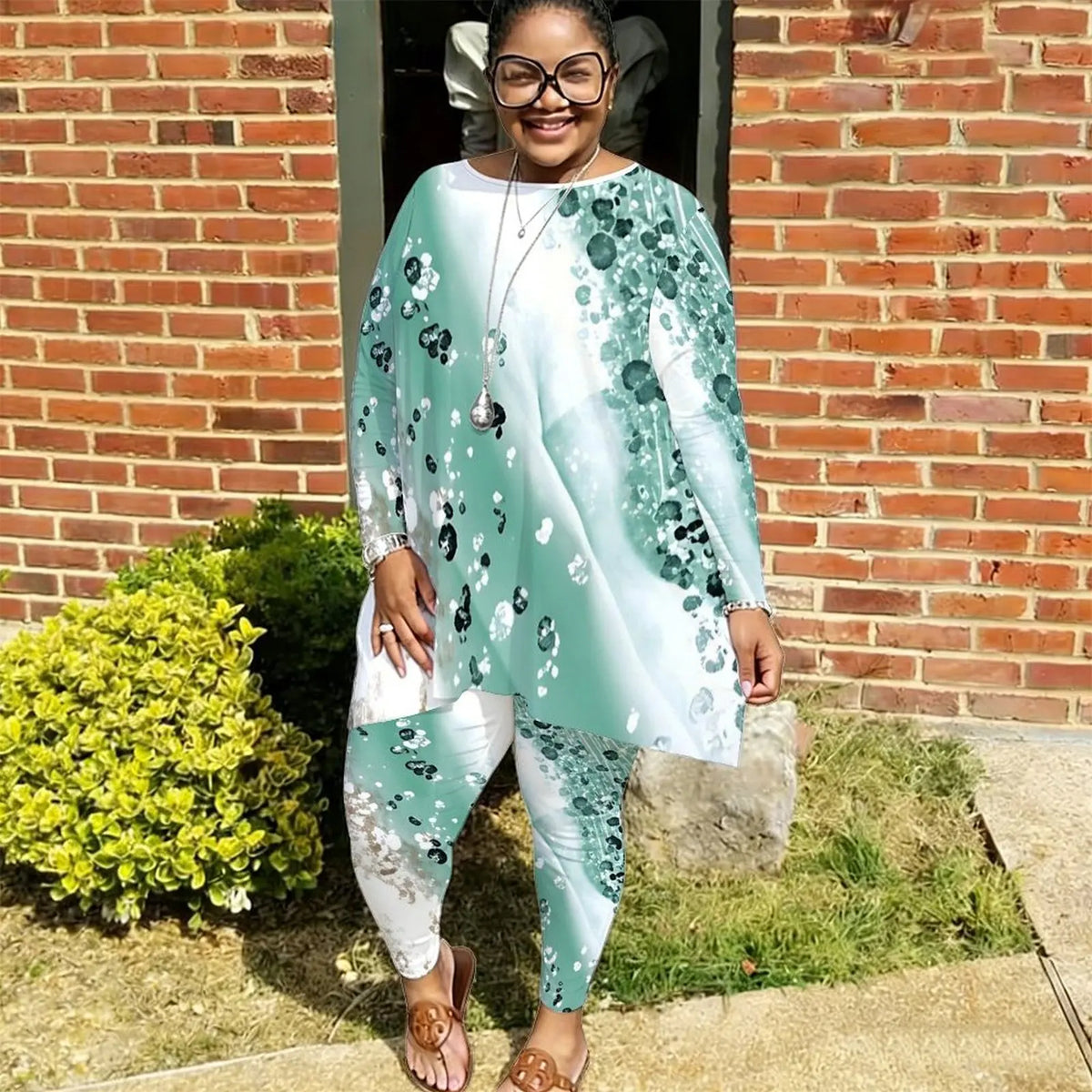 Plus Size Printed Two-Piece T-Shirt & Sweatpants Set