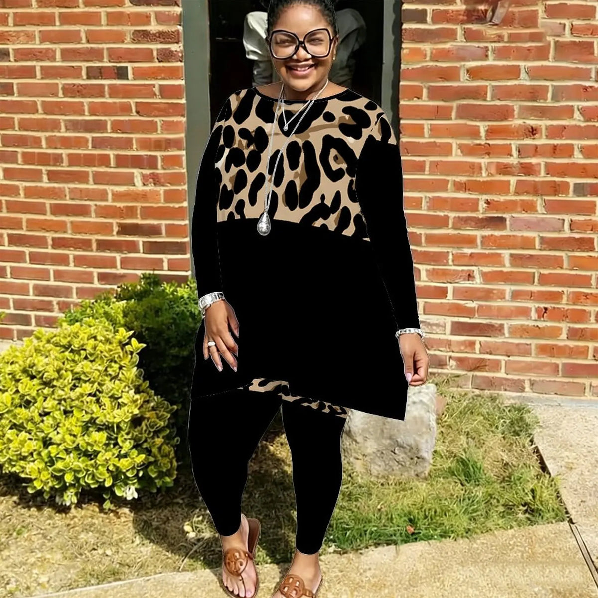Plus Size Printed Two-Piece T-Shirt & Sweatpants Set