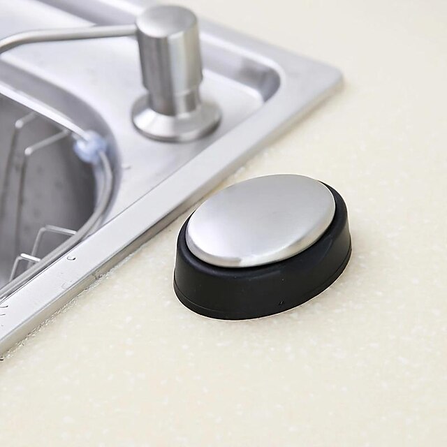 Beckett odour removing steel soap with a smooth metallic surface, designed to eliminate strong odors from hands.